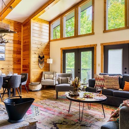 Woodhaven - Private - 3 Suites - Gorgeous Views - 3 Pools - Gamerm - Hottub - Lots Of Bears Gatlinburg Zewnętrze zdjęcie