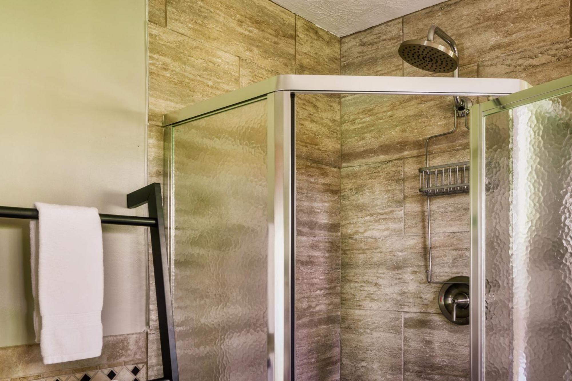 Woodhaven - Private - 3 Suites - Gorgeous Views - 3 Pools - Gamerm - Hottub - Lots Of Bears Gatlinburg Zewnętrze zdjęcie