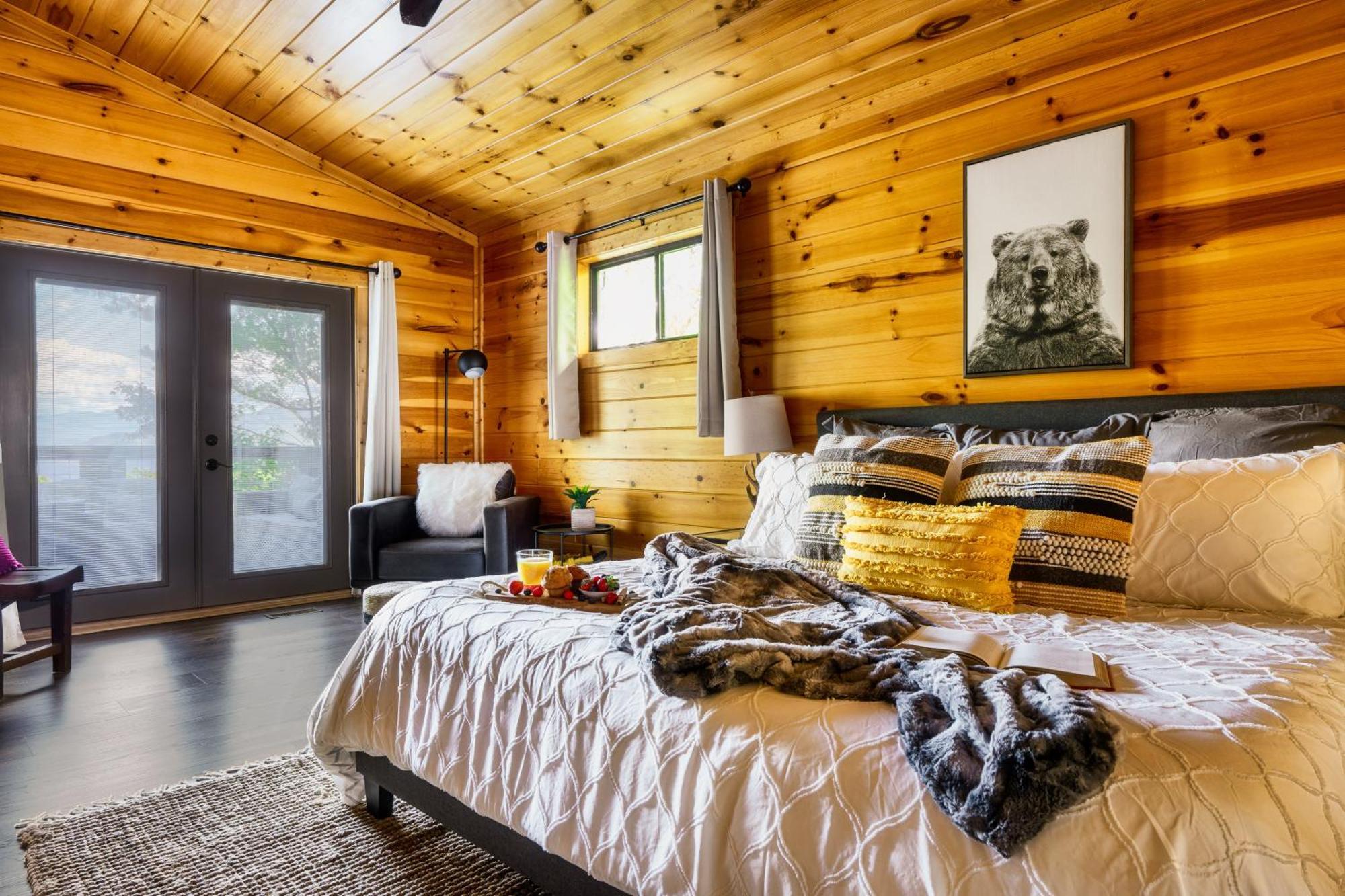 Woodhaven - Private - 3 Suites - Gorgeous Views - 3 Pools - Gamerm - Hottub - Lots Of Bears Gatlinburg Zewnętrze zdjęcie