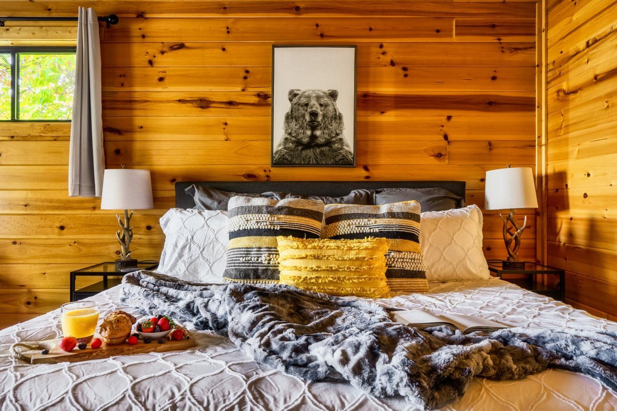 Woodhaven - Private - 3 Suites - Gorgeous Views - 3 Pools - Gamerm - Hottub - Lots Of Bears Gatlinburg Zewnętrze zdjęcie