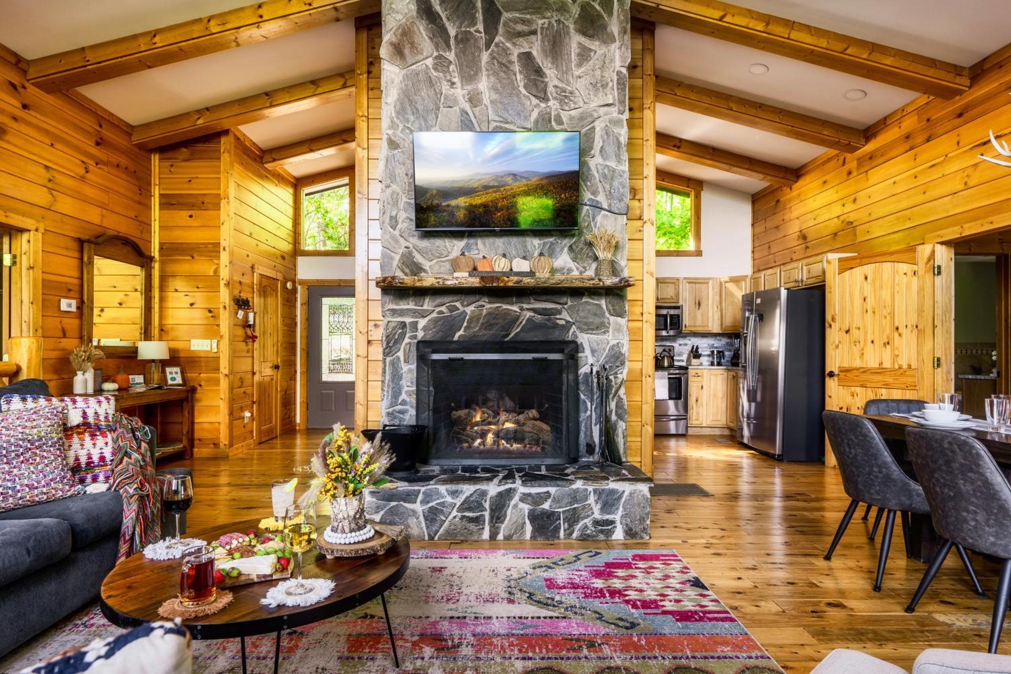 Woodhaven - Private - 3 Suites - Gorgeous Views - 3 Pools - Gamerm - Hottub - Lots Of Bears Gatlinburg Zewnętrze zdjęcie