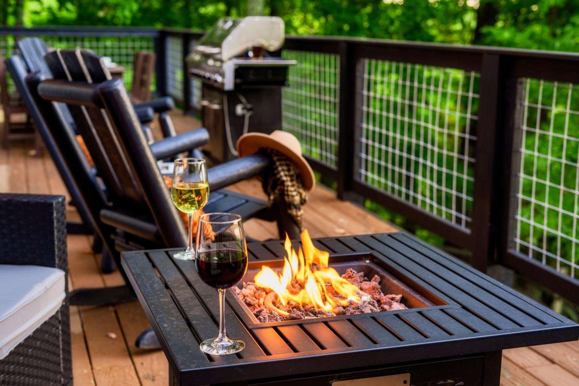 Woodhaven - Private - 3 Suites - Gorgeous Views - 3 Pools - Gamerm - Hottub - Lots Of Bears Gatlinburg Zewnętrze zdjęcie